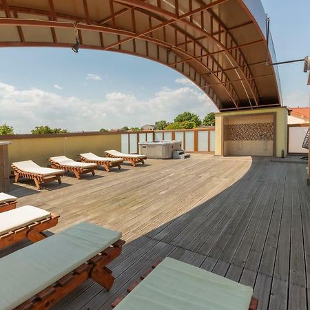 Отель Rosiem House Текиргьол Экстерьер фото