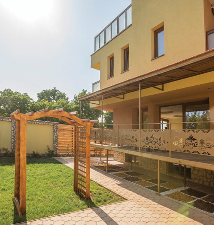 Отель Rosiem House Текиргьол Экстерьер фото