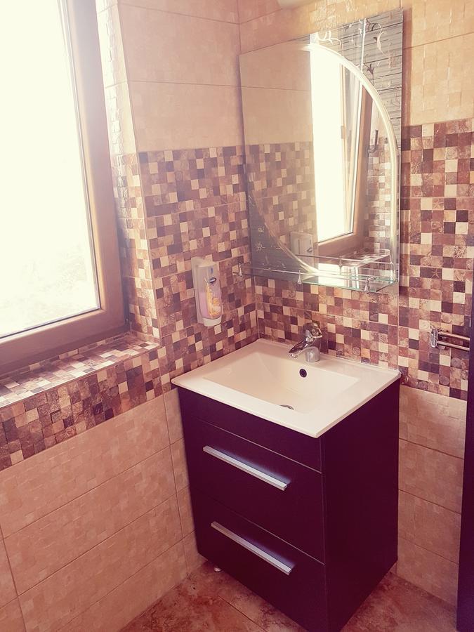 Отель Rosiem House Текиргьол Экстерьер фото