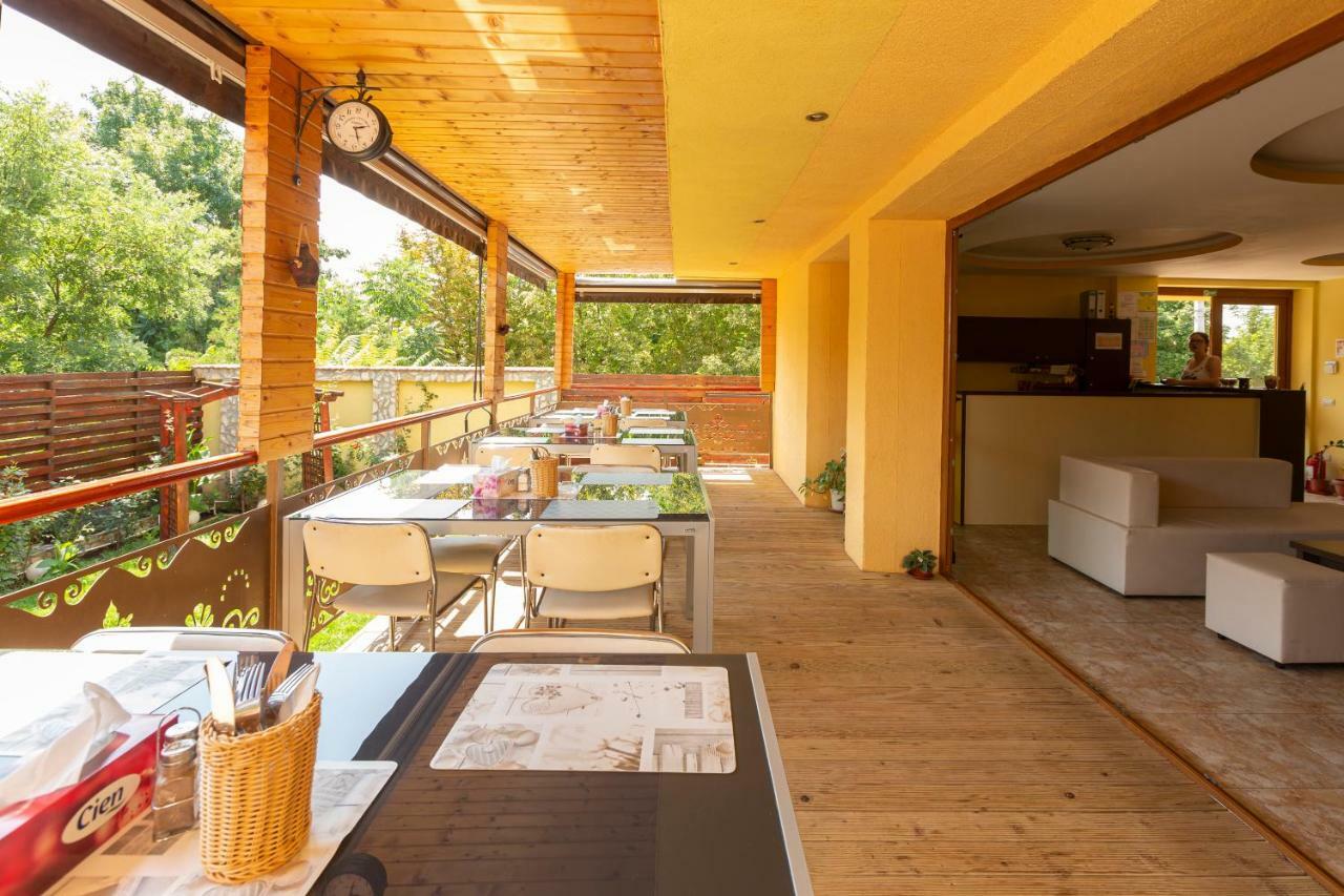 Отель Rosiem House Текиргьол Экстерьер фото